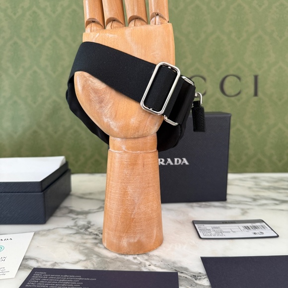 PRADA 2TT095 2DMK F0002 Re-Nylon Mini Pouch arm band - Picture 11 of 13